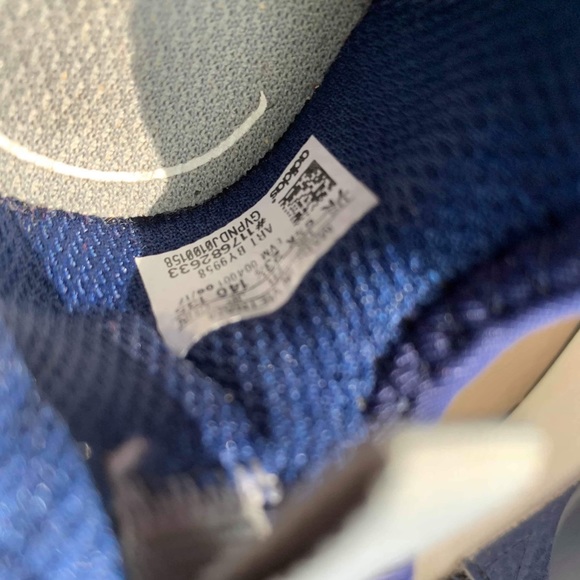 Adidas navy euc - Picture 5 of 7